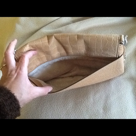 Michael Kors tanish/brown Leather Envelope Shoulder Bag - Picture 5 of 16